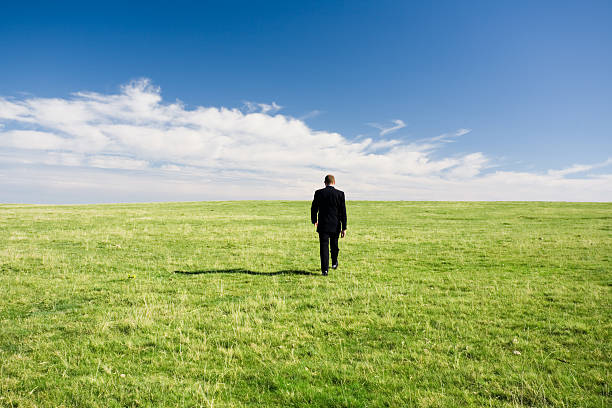 istock Business man outdoors 157187838