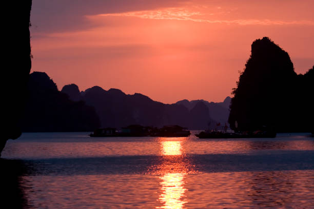 istock Sunset,Halong Bay, Vietnam, Asia 1571879626