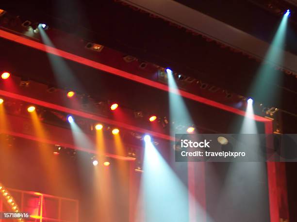 スポットライトの劇場用照明 - 舞台照明のストックフォトや画像を多数ご用意 - 舞台照明, 演劇, 背景