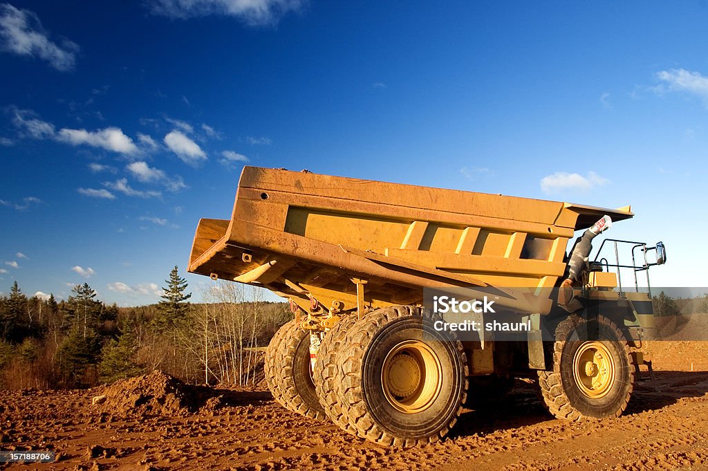 Camion à benne basculante - Photo de Industrie minière libre de droits