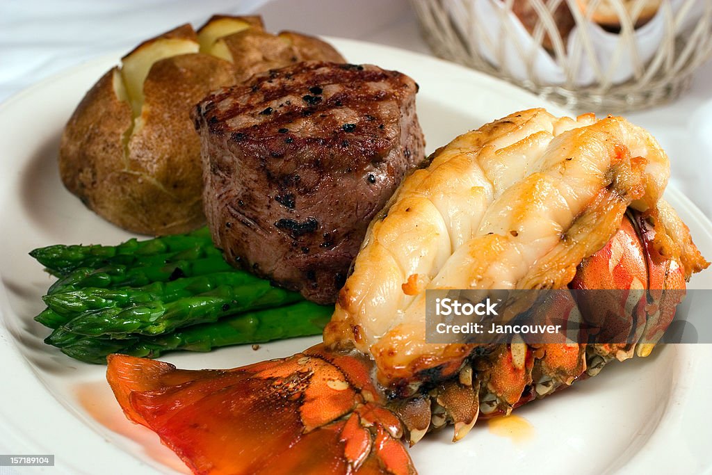 Steak et homard - Photo de Bifteck libre de droits