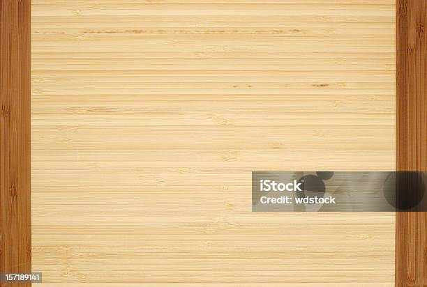 Bambú Tabla De Cortar Superficie Foto de stock y más banco de imágenes de Beige - Beige, Color - Tipo de imagen, Con textura
