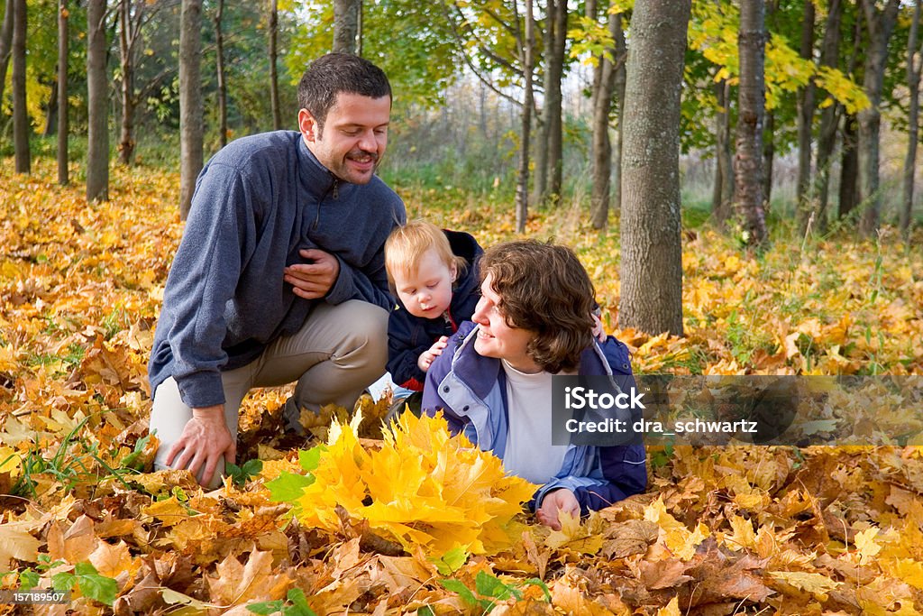 Familie im Herbst - Lizenzfrei Ahorn Stock-Foto