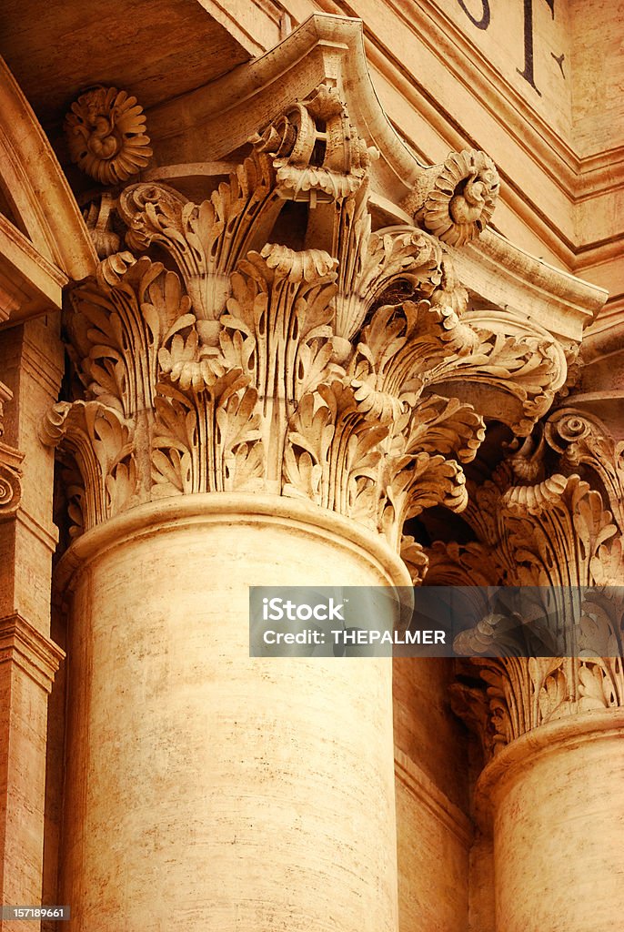 ローマの柱 - イタリア ローマのロイヤリティフリーストックフォト