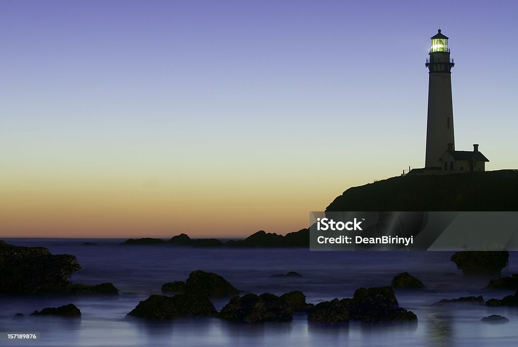 Atardecer de Pigeon Point Faro - Foto de stock de Faro - Estructura de edificio libre de derechos