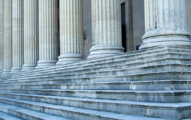 istock Columns and steps of a building's exterior 157190652