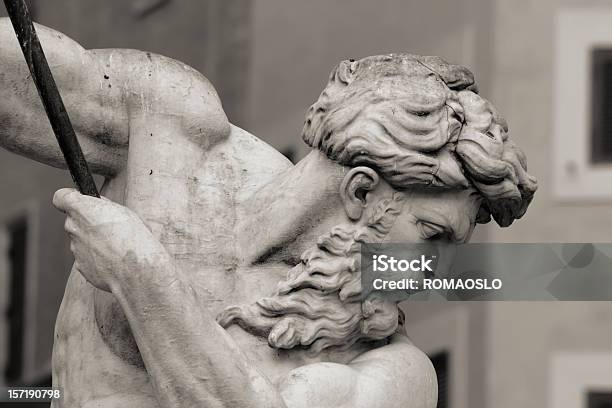 Perfil De Neptuno Piazza Navona Roma Italia Foto de stock y más banco de imágenes de Estatua - Estatua, Roma - Italia, Perfil - Vista de costado