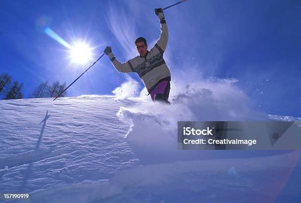 Порошок — стоковые фотографии и другие картинки Telemark Skiing - Telemark Skiing, Атлет, Белый