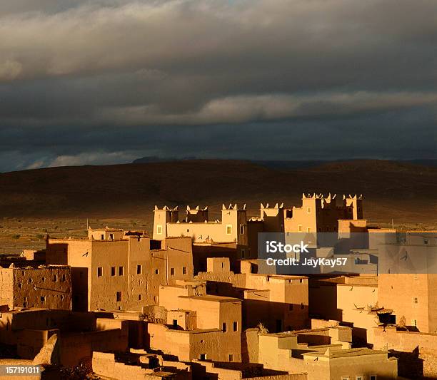 Kasba Stockfoto und mehr Bilder von Sahara - Sahara, Stein - Baumaterial, Sturm