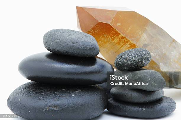 Gorące Kamienie I Kryształu Kwarcu Zbliżenie - zdjęcia stockowe i więcej obrazów Fotografika - Fotografika, Harmonia, Horyzontalny