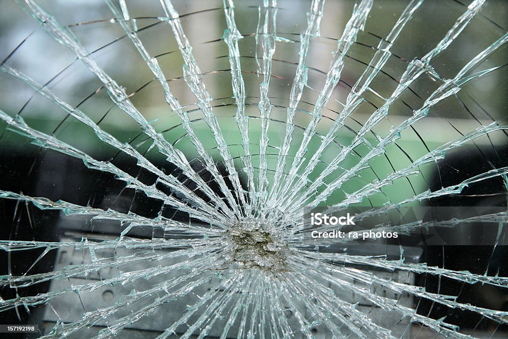 Broken ventana) - Foto de stock de Coche libre de derechos
