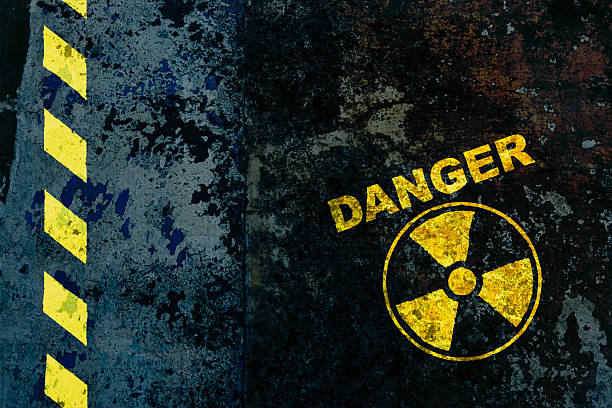 kernenergie power - warning symbol stock-fotos und bilder