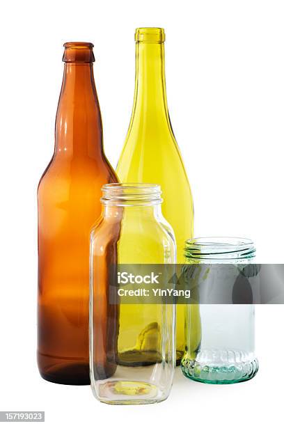 リサイクルガラスの瓶や瓶コンテナーズ白背景 - 空き瓶回収容器のストックフォトや画像を多数ご用意 - 空き瓶回収容器, ガラス, 再生利用