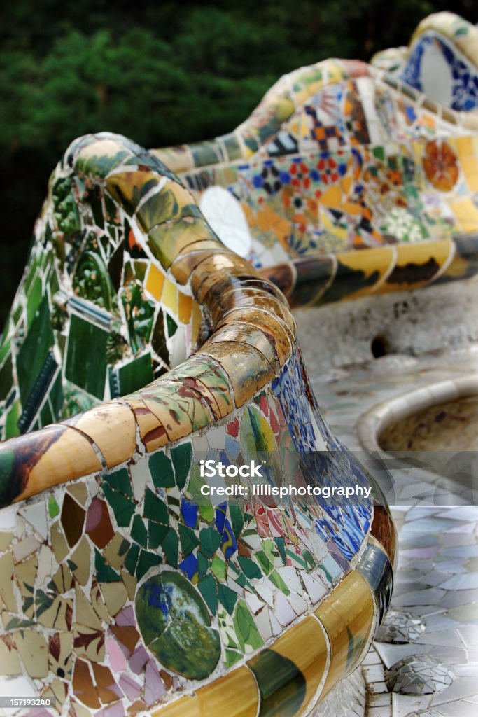 Parc Guell de Gaudi bancs de Barcelone, en Espagne - Photo de Mosaïque libre de droits