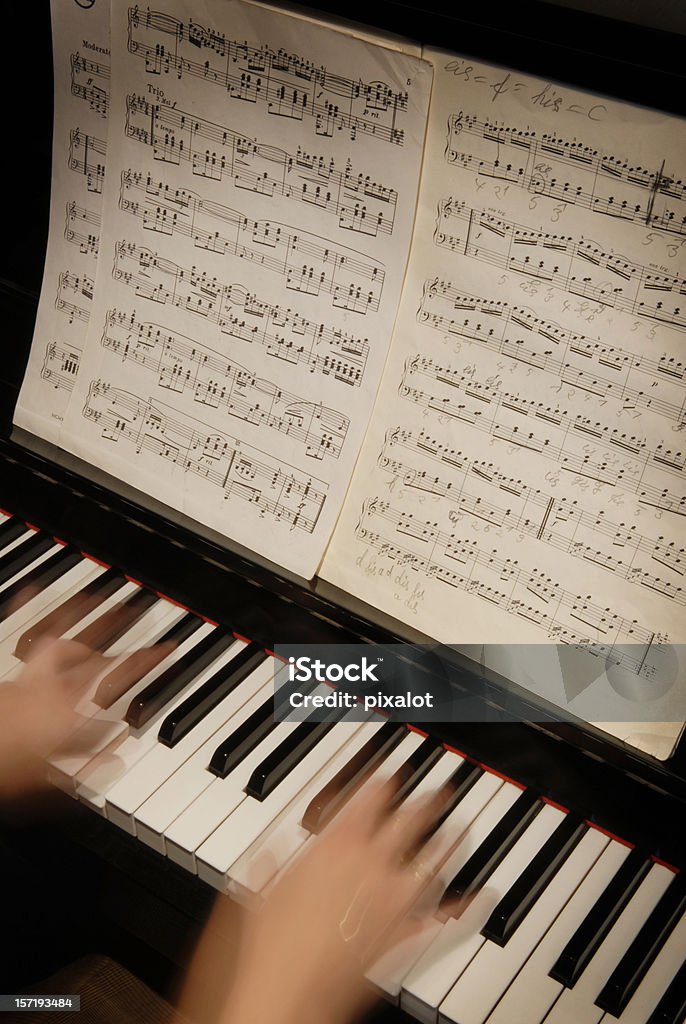 Jouant du Piano - Photo de Activité libre de droits