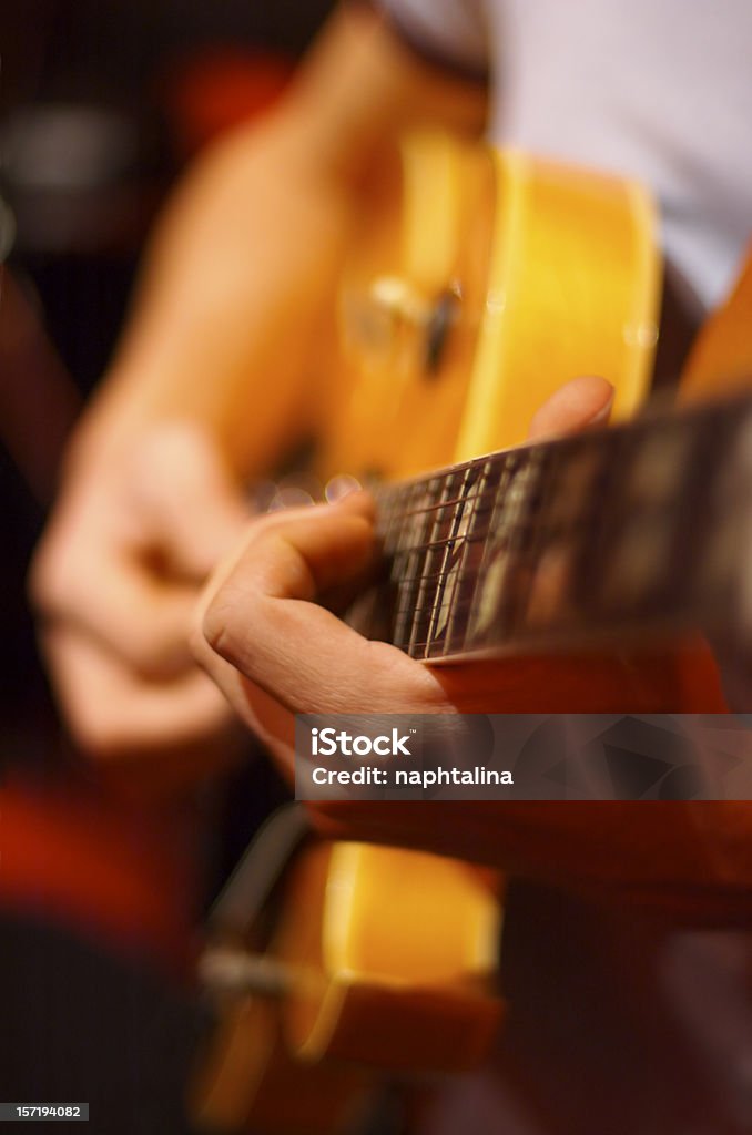 Dedos na guitarra - Foto de stock de Amarelo royalty-free