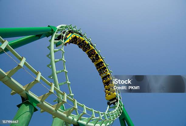 Roller Coaster — стоковые фотографии и другие картинки Американские горки - Американские горки, Катание на аттракционах, Парк культуры и отдыха