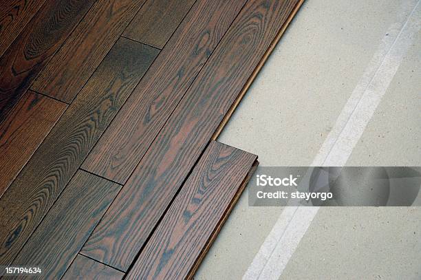 硬質の木製フロアーの設置 - 設置のストックフォトや画像を多数ご用意 - 設置, 床, フローリング