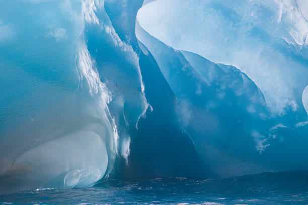 iceberg détail antarctique iii - iceberg antarctica glacier melting photos et images de collection