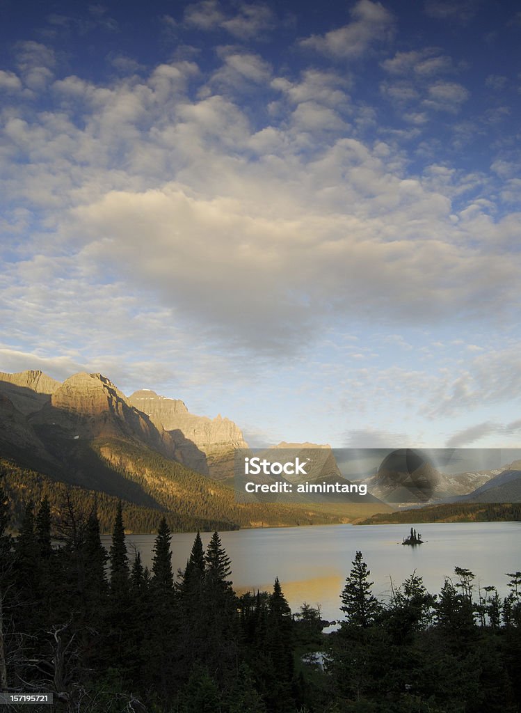 Дикий гусь Остров - Стоковые фото St. Mary Lake роялти-фри