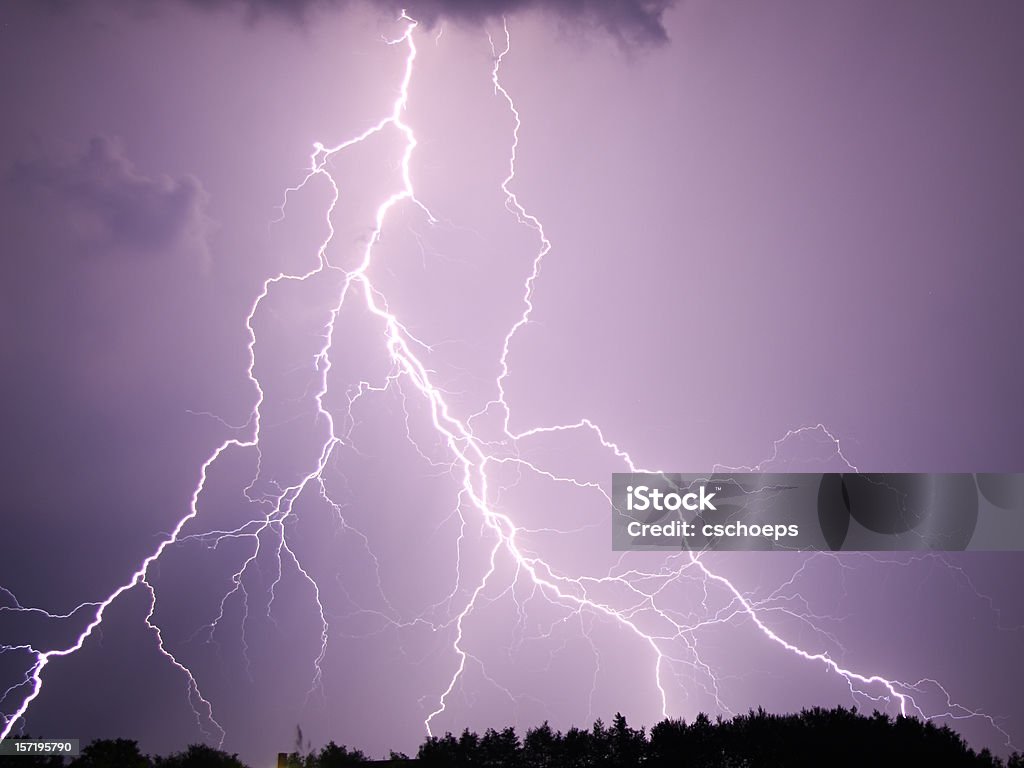 Potężna Lightning - Zbiór zdjęć royalty-free (Błyskawica)