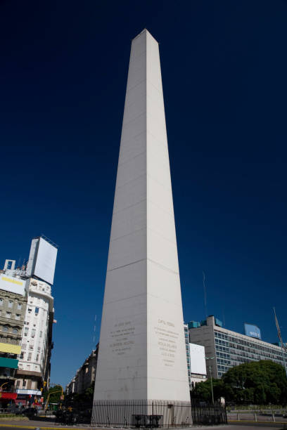 obelisco buenos aires, argentina - obelisco foto e immagini stock