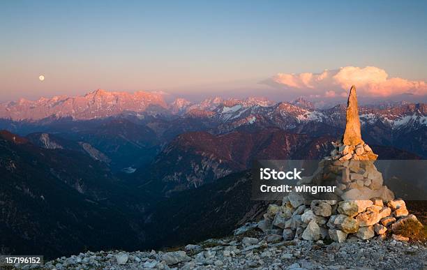 Mt Zugspitz Afterglow で - オーストリアのストックフォトや画像を多数ご用意 - オーストリア, カナダ, カラー画像