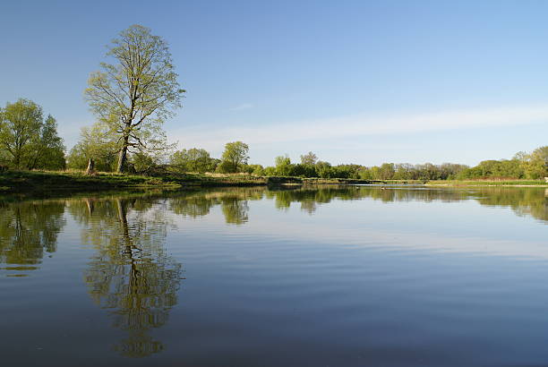 la grand river, kitchener, ontario - waterloo region photos et images de collection