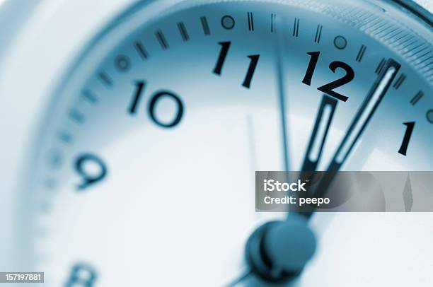 Mostrador De Relógio Apenas Últimos 12 Horas - Fotografias de stock e mais imagens de Mostrador de Relógio - Mostrador de Relógio, Número 10, Relógio
