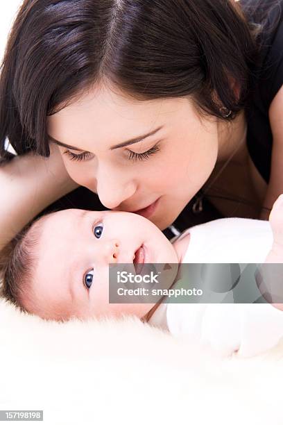Foto de Novo Bebê e mais fotos de stock de 0-11 meses - 0-11 meses, Adulto, Amor