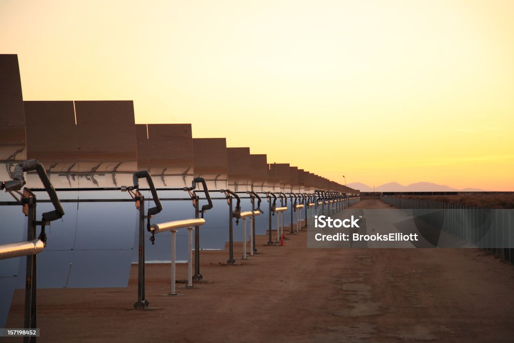 Granja de energía Solar - Foto de stock de Ajustar libre de derechos