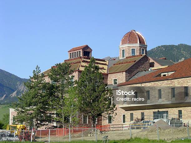 Foto de Universidade Do Colorado Em Boulder e mais fotos de stock de Universidade do Colorado em Boulder - Universidade do Colorado em Boulder, Arquitetura, Campus