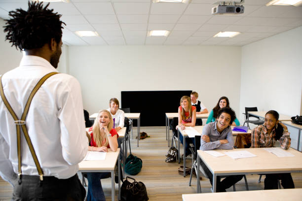 istock further education: a teacher's point of view addressing his class 157198692