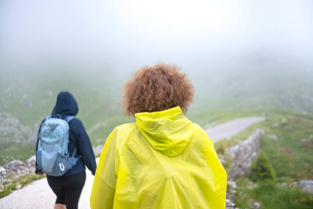 istock A walking tour in the misty mountains 1572023341