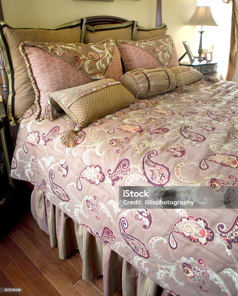 현대식 침실 럭셔리 홈화면 Suburbia - 로열티 프리 가구 스톡 사진