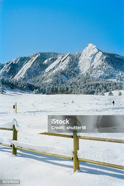 Inverno Flatirons 003 - Fotografie stock e altre immagini di Ambientazione esterna - Ambientazione esterna, Bellezza naturale, Bianco