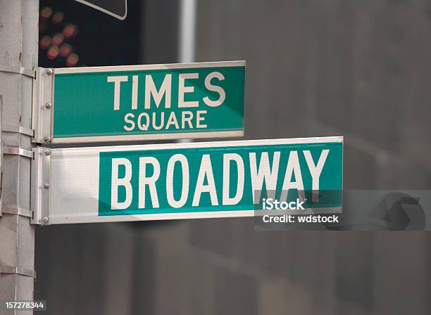 타임스퀘어 및 브로드웨이 거리 표시 타임즈 스퀘어-맨해튼에 대한 스톡 사진 및 기타 이미지 - 타임즈 스퀘어-맨해튼, 도로 표지판, 브로드웨이-맨해튼