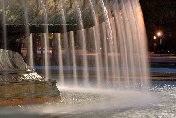 istock Fountain in Downtown Philadelphia at Night 157278612
