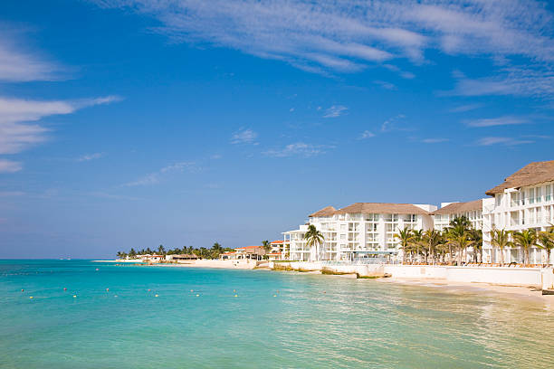 istock Looking into the beach at a resort on Playa Del Carmen 157278650