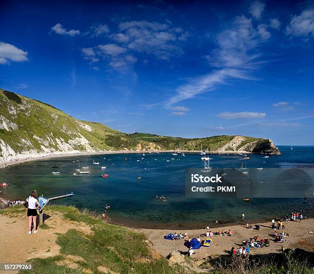 Photo libre de droit de Crique De Lulworth banque d'images et plus d'images libres de droit de Camping - Camping, Enfant, Famille