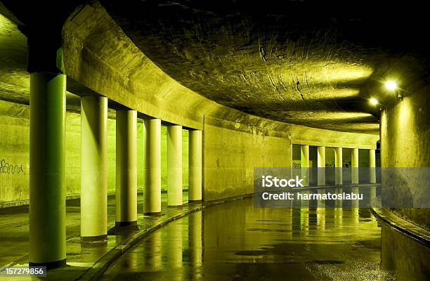 Tunel - zdjęcia stockowe i więcej obrazów Architektura - Architektura, Asfalt, Bez ludzi
