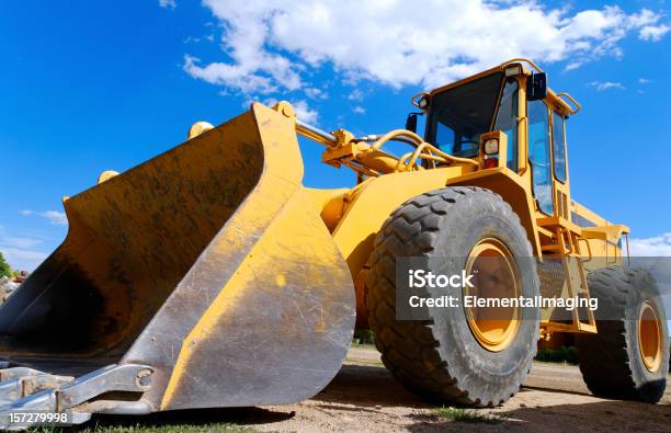 Frontal Cargador 3 Foto de stock y más banco de imágenes de Cavadora mecánica - Cavadora mecánica, Solar de construcción, Tractor