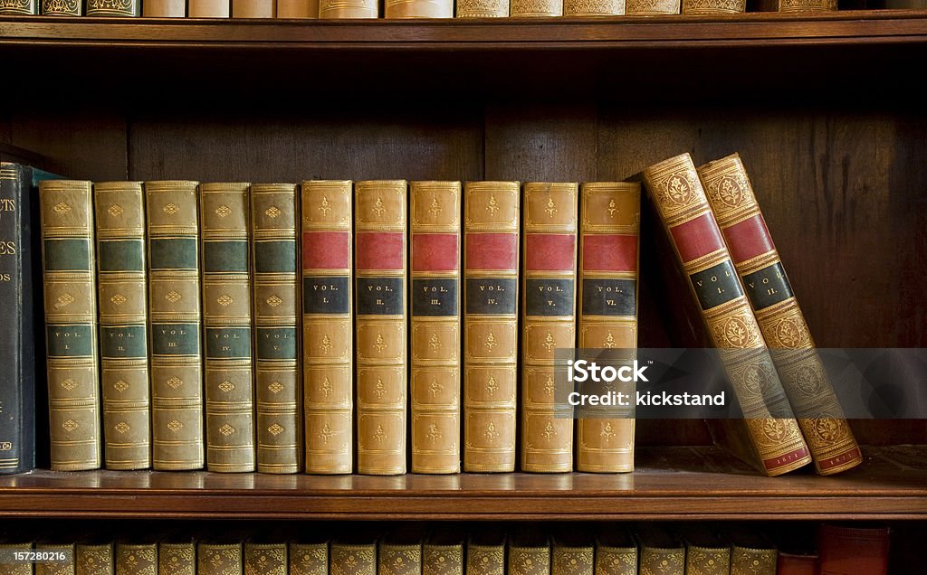 Antiquarian livros com barbatanas em branco - Foto de stock de Antiguidade royalty-free