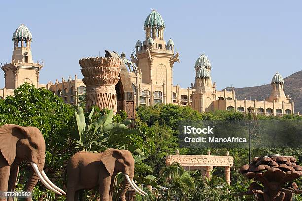 Palácio Na Cidade De Sun City Na África Do Sul - Fotografias de stock e mais imagens de Sun City - África do Sul - Sun City - África do Sul, República da África do Sul, Elefante