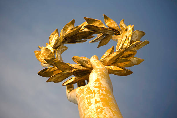 goldene lorbeer - gold wreath stock-fotos und bilder