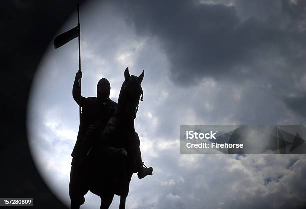 ブラックのライダー - 十字軍のストックフォトや画像を多数ご用意 - 十字軍, 騎士, 乗馬