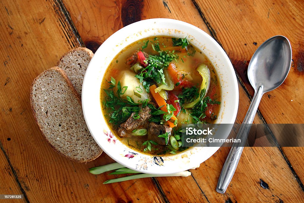 Soupe est prête - Photo de Assiette libre de droits