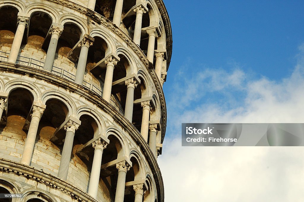 ピサの斜塔 - イタリアのロイヤリティフリーストックフォト