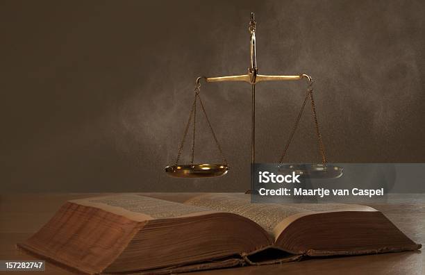 Справедливость — стоковые фотографии и другие картинки Весы - Весы, Справедливость - понятие, Судебная система