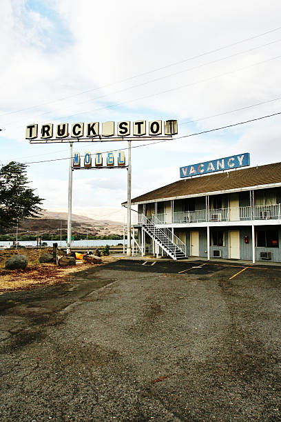 istock Old Truck Stop and Motel Sign 157283004